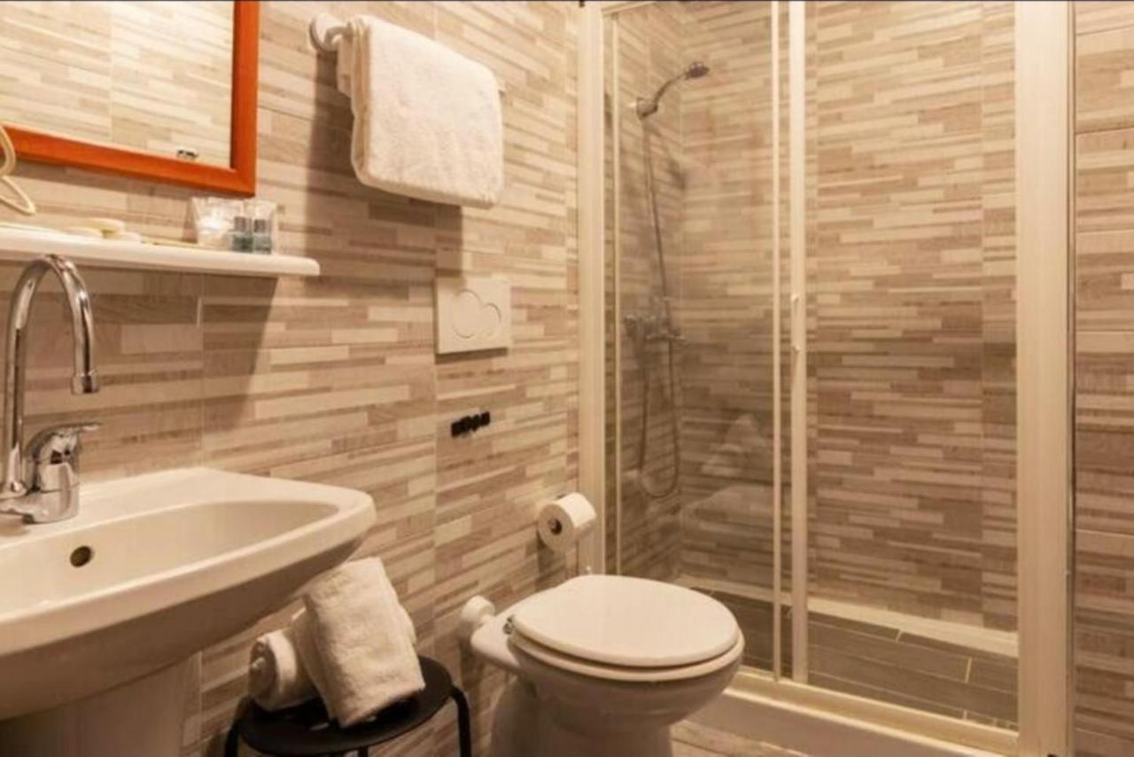 Bed & Breakfast Unique Guesthouse Rome Exterior photo